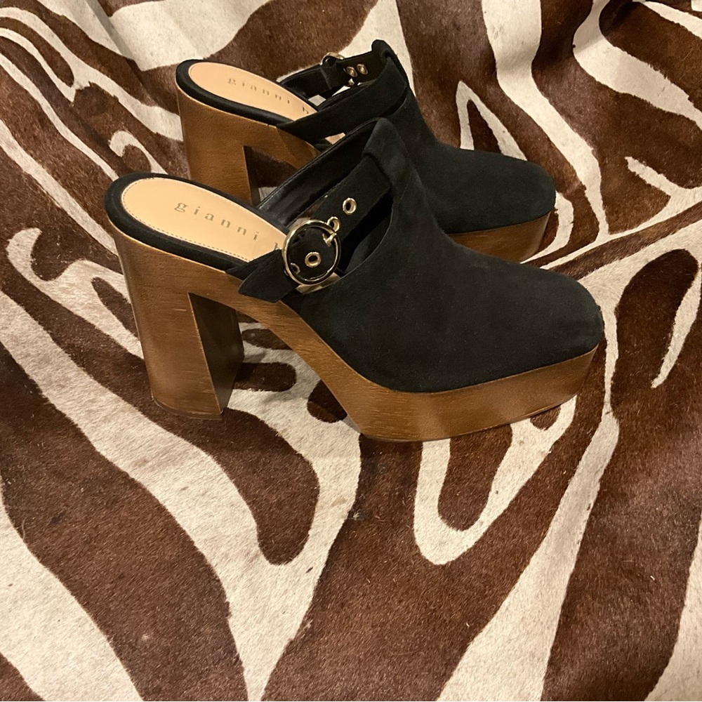 Gianni Bini platform clog in black 9.5